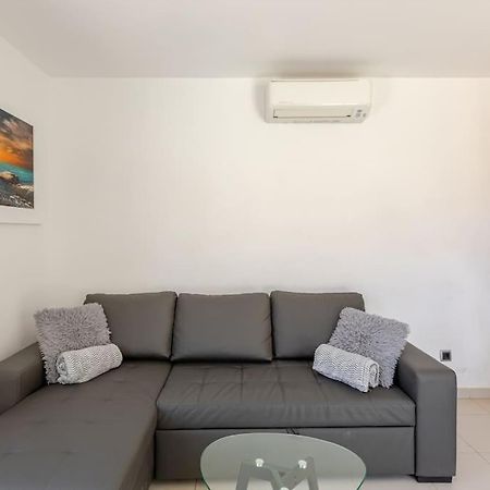 D' Angels Apartment อากาเอเต ภายนอก รูปภาพ