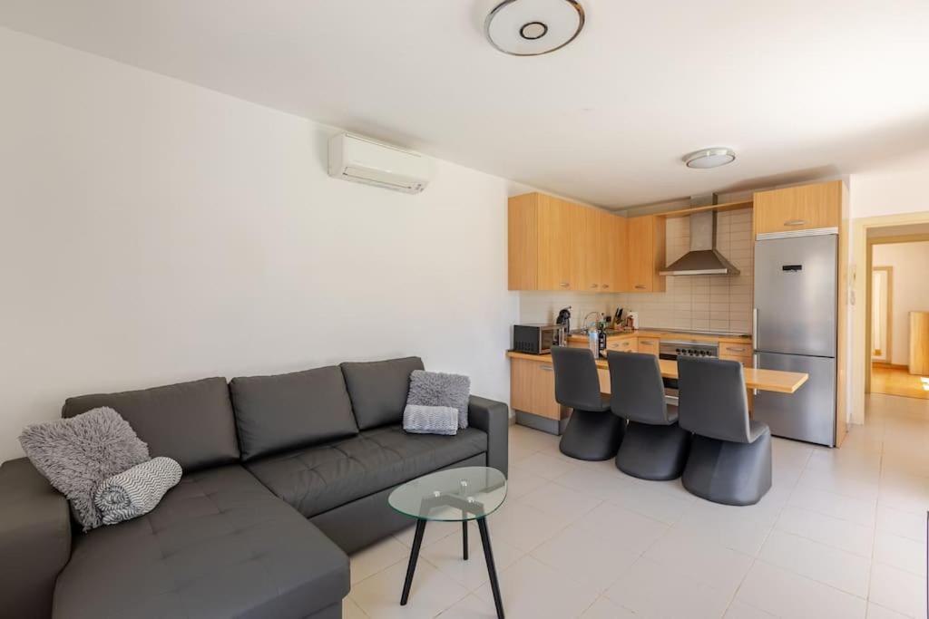 D' Angels Apartment อากาเอเต ภายนอก รูปภาพ